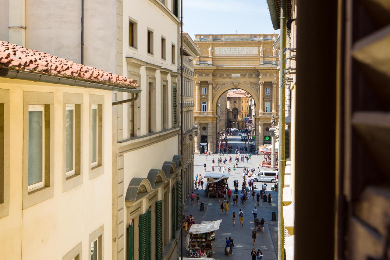 Typical Florentine Apartment Florença Exterior foto