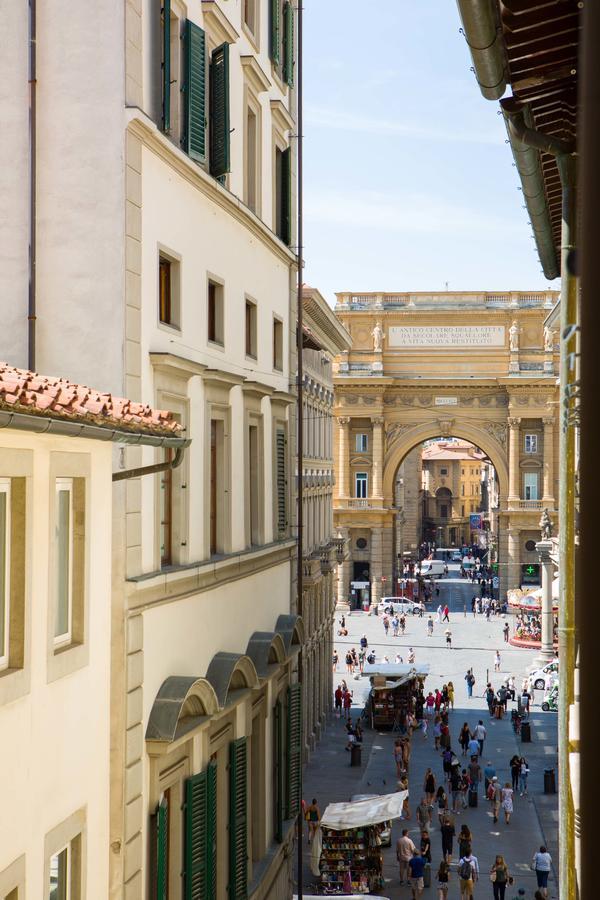 Typical Florentine Apartment Florença Exterior foto